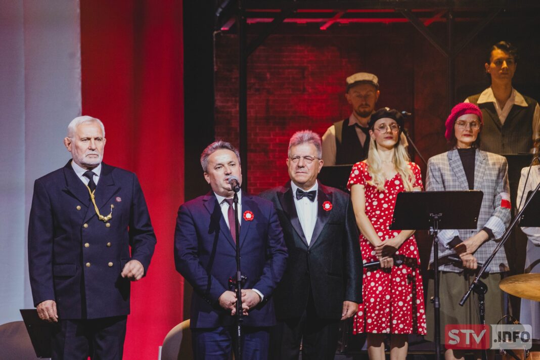 Niepodległość słowem, dźwiękiem i obrazem malowana. Wyjątkowy koncert w Staszowie