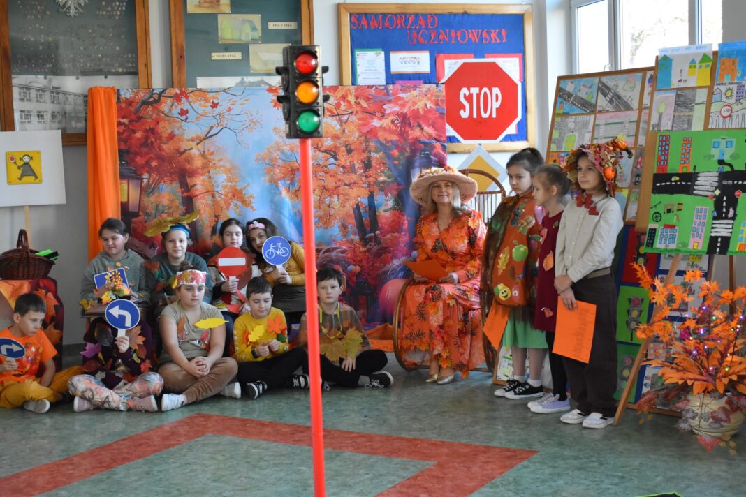 Uczniowie szkoły w Czyżowie Szlacheckim wzięli udział w konkursie „Odblaskowa szkoła”