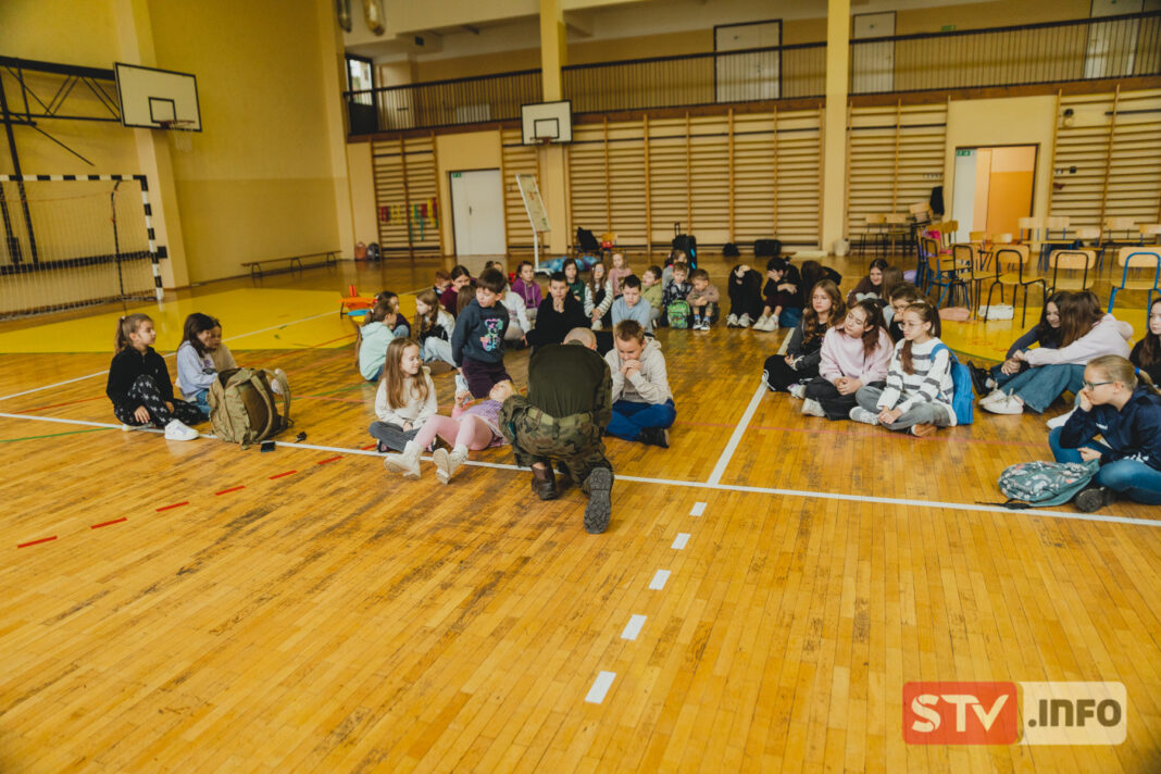 Koniec projektu „Bezpieczna Przystań”. Lekcje bezpieczeństwa z wojskiem i strażą