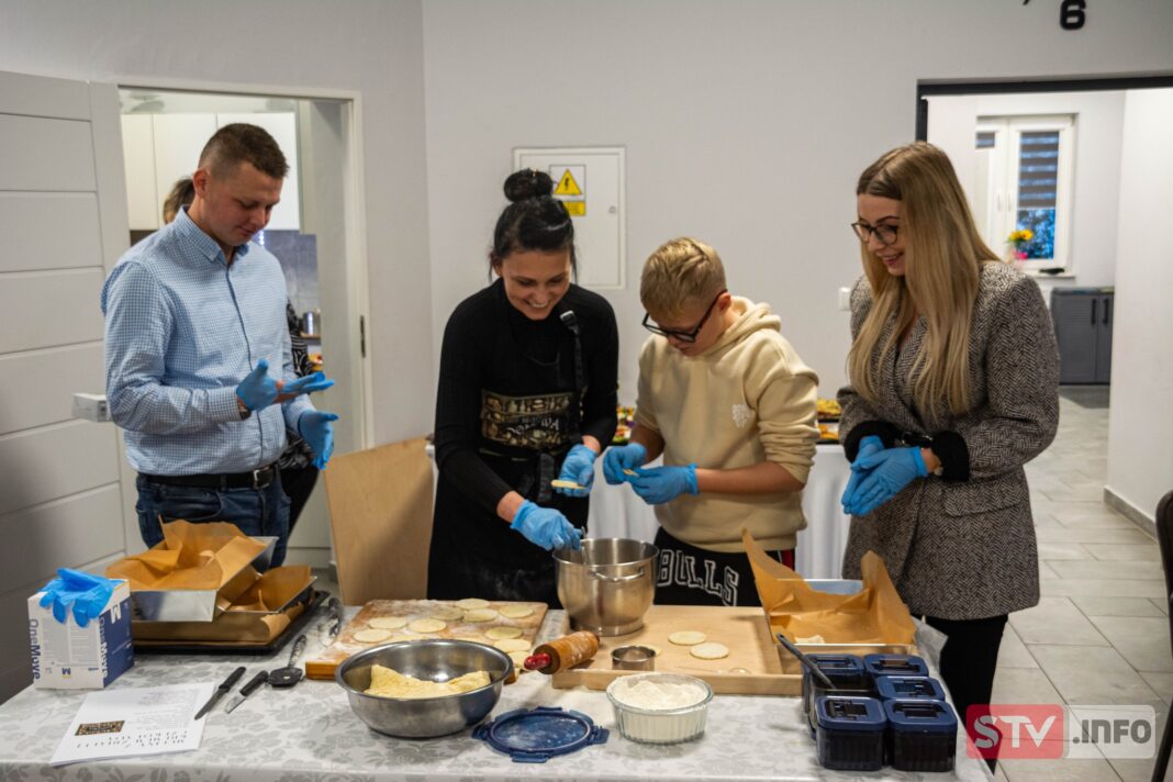 Smaczne warsztaty w Jachimowicach. Tort, przystawki, pasta z pomidorów