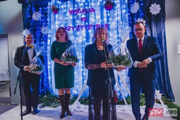 Wigilia pełna tradycji w murach Krzyżtoporu. Wspólnota, kolędy i świąteczne spotkanie w Gminie Iwaniska