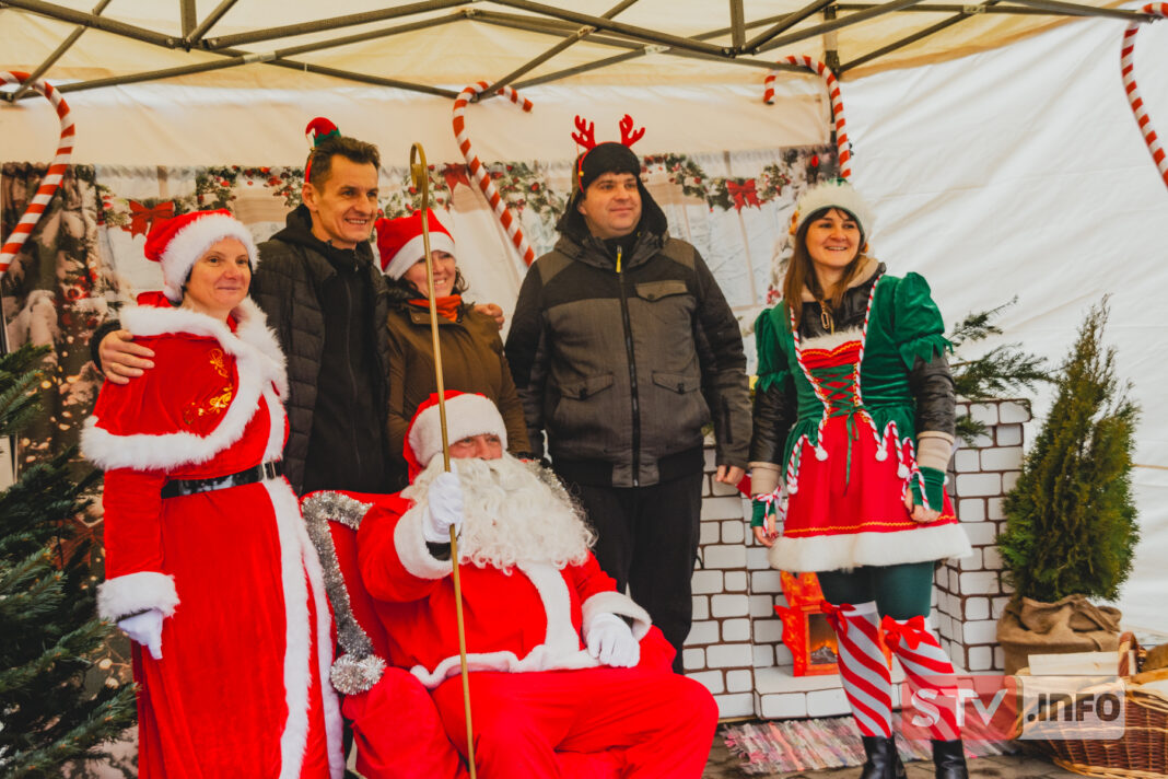 Świąteczna atmosfera i lokalne smaki. Kiermasz w Dwikozach z dużym zainteresowaniem