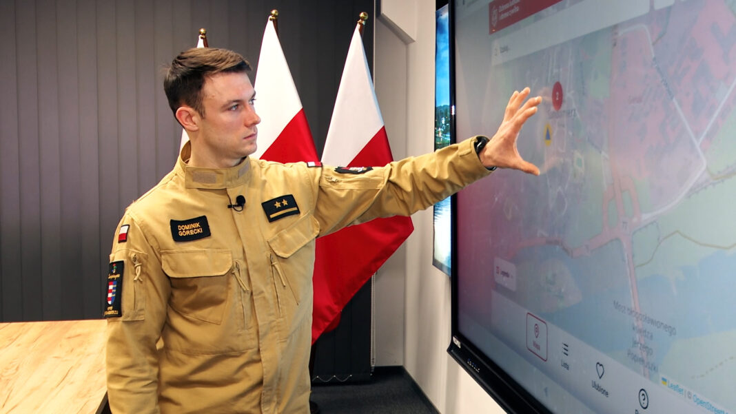 Strażacy z Sandomierza apelują o zainstalowanie aplikacji „Gdzie się ukryć”