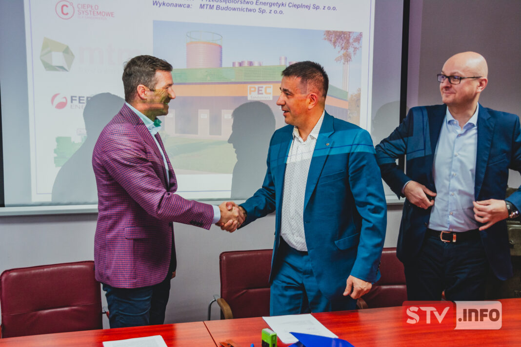 Briefing prasowy po podpisaniu umowy na – Budowę układu wysokosprawnej kogeneracji gazowej w kotłowni Stocznia w Sandomierzu.