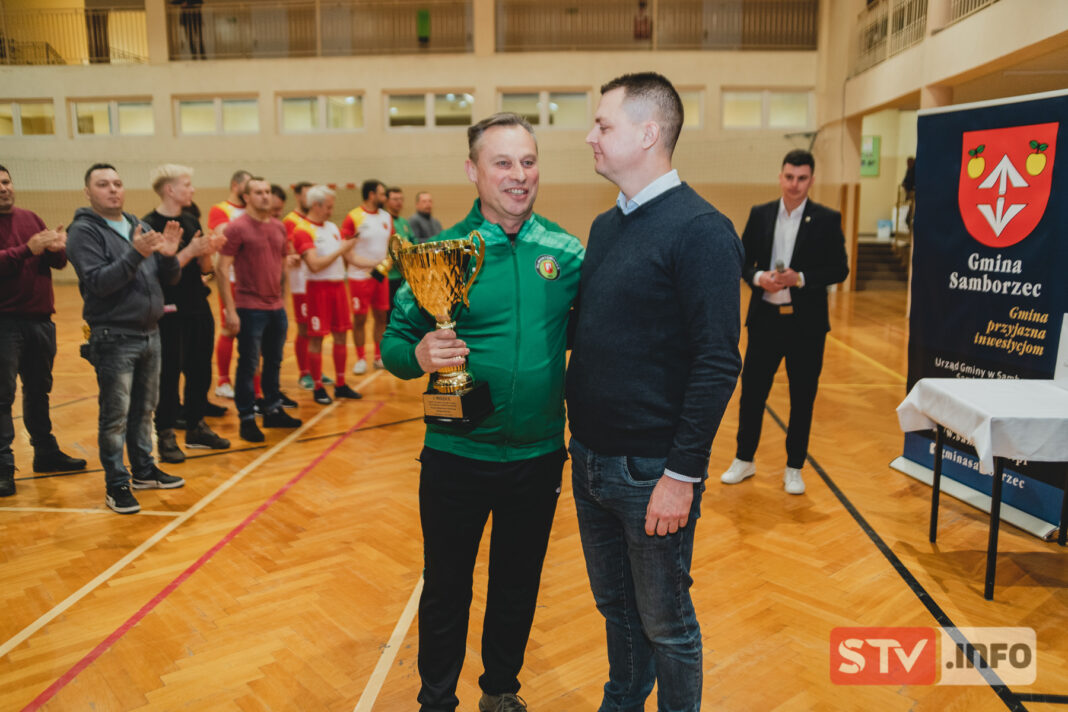 Klimontów najlepszy w Samborcu. Charytatywny turniej dla Karolinki z Chobrzan