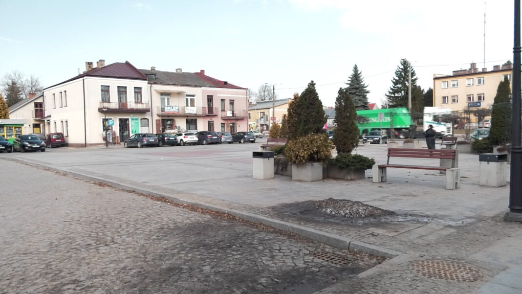 Ożarów stawia na relaks. Tężnia, nowa fontanna i „drugie życie” budynku w centrum Ożarów stawia na relaks. Tężnia, nowa fontanna i „drugie życie” budynku w centrum