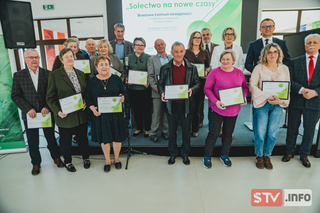 Wyróżnienia dla sołtysów z powiatu sandomierskiego. Podziękowania od wojewody i starosty Wyróżnienia dla sołtysów z powiatu sandomierskiego. Podziękowania od wojewody i starosty