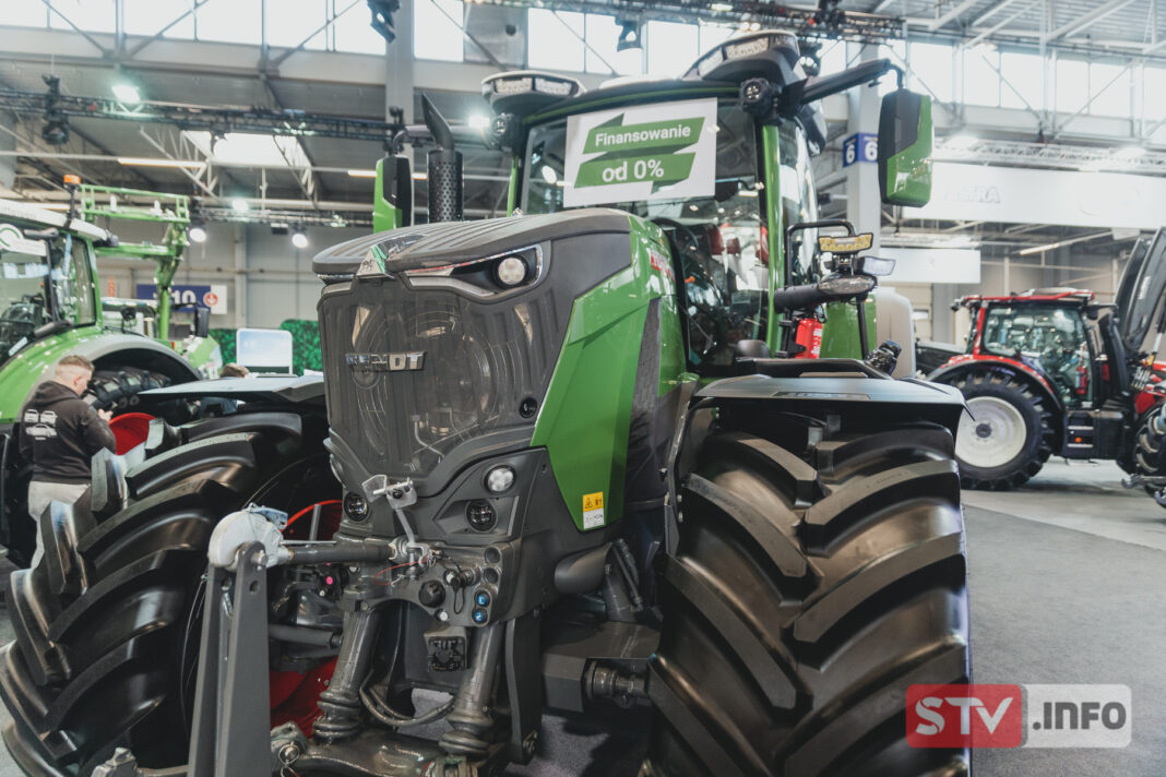 Kielecki AGROTECH powoduje zawrót głowy. Swoje oferty prezentuje ponad 500 wystawców Kielecki AGROTECH powoduje zawrót głowy. Swoje oferty prezentuje ponad 500 wystawców