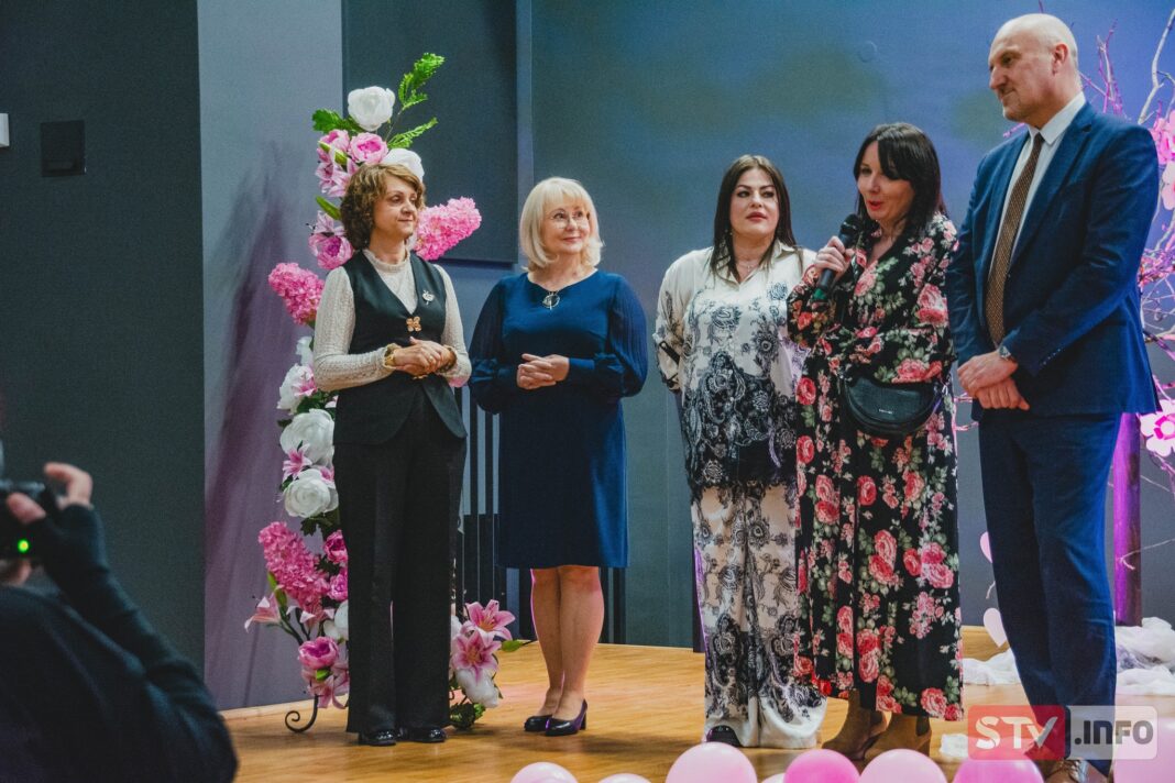 Charytatywne święto pań w Zawichoście. Dla Kubusia i Bartusia Charytatywne święto pań w Zawichoście. Dla Kubusia i Bartusia