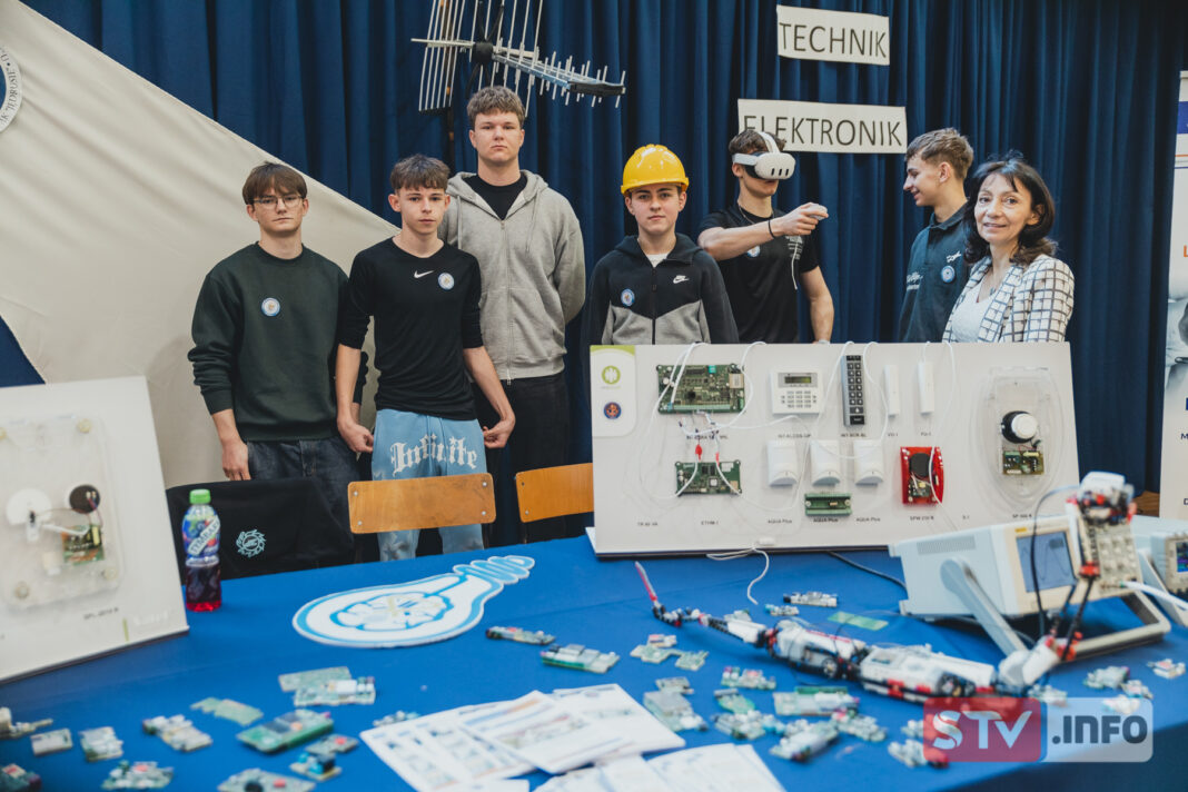 Dzień Otwarty w Połańcu. Szkoła zaprezentowała ofertę dla ósmoklasistów Dzień Otwarty w Połańcu. Szkoła zaprezentowała ofertę dla ósmoklasistów