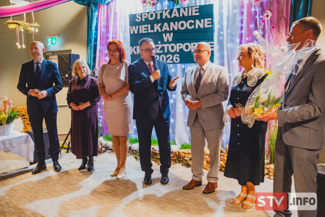 Wspólny posiłek i podziękowania dla sołtysów. Śniadanie wielkanocne w Krzyżtoporze Wspólny posiłek i podziękowania dla sołtysów. Śniadanie wielkanocne w Krzyżtoporze