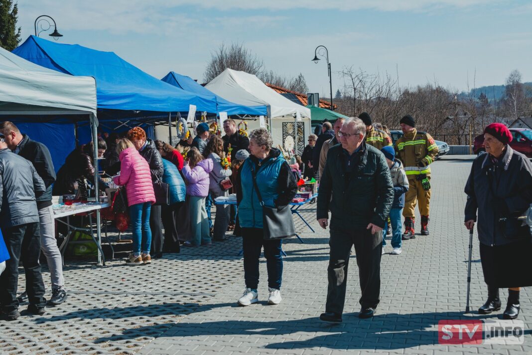 II Jarmark Wielkanocny w Iwaniskach. Było wszystko co jest potrzebne na święta II Jarmark Wielkanocny w Iwaniskach. Było wszystko co jest potrzebne na święta