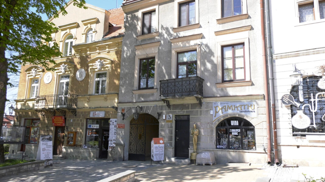 Sandomierz daje pisarzom mieszkanie. Kawalerka z widokiem na Starówkę Sandomierz daje pisarzom mieszkanie. Kawalerka z widokiem na Starówkę