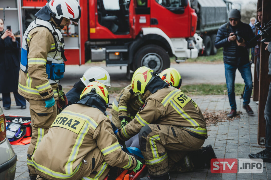 Służby w pełnej gotowości. Realistyczne ćwiczenia kryzysowe w gminie Samborzec Służby w pełnej gotowości. Realistyczne ćwiczenia kryzysowe w gminie Samborzec