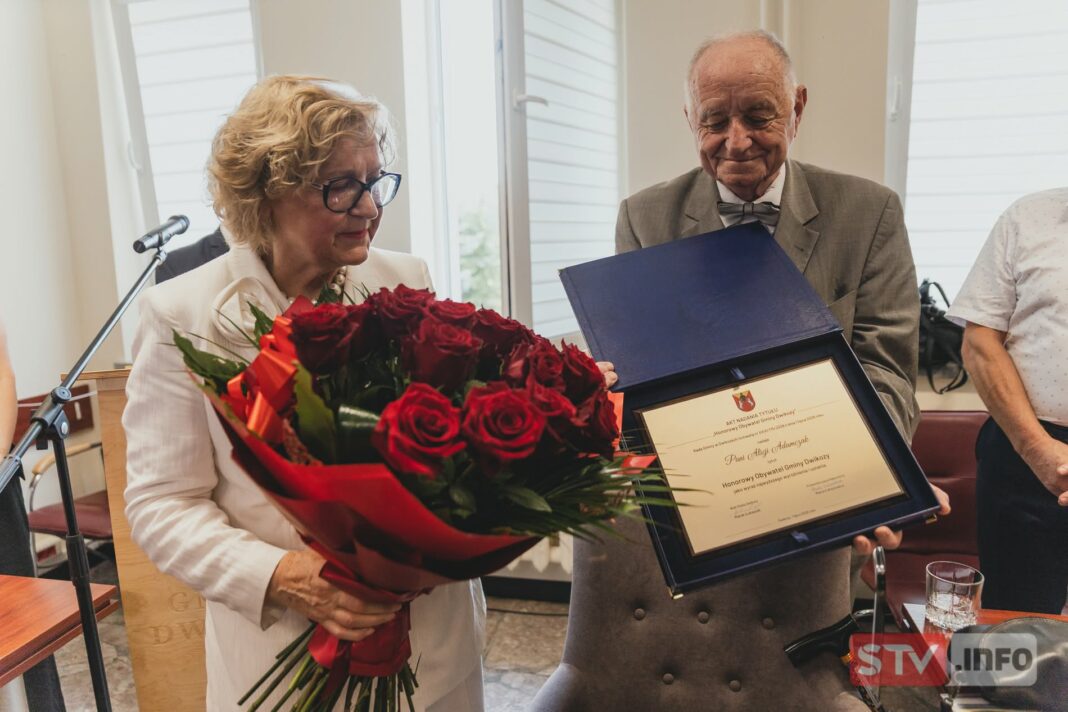Dr Alicja Adamczak Honorową Obywatelką Gminy Dwikozy Dr Alicja Adamczak Honorową Obywatelką Gminy Dwikozy