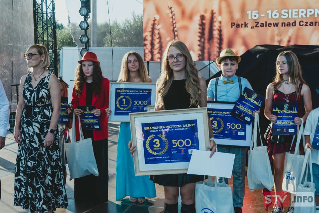 Świętokrzyskie talenty na scenie w Staszowie. Wielki finał akcji Staszowskiego Ośrodka Kultury i Enei Świętokrzyskie talenty na scenie w Staszowie. Wielki finał akcji Staszowskiego Ośrodka Kultury i Enei