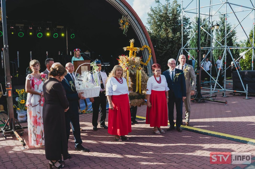 Święto rolniczego trudu i lokalnej tradycji. Dożynki Gminne w Lipniku Święto rolniczego trudu i lokalnej tradycji. Dożynki Gminne w Lipniku