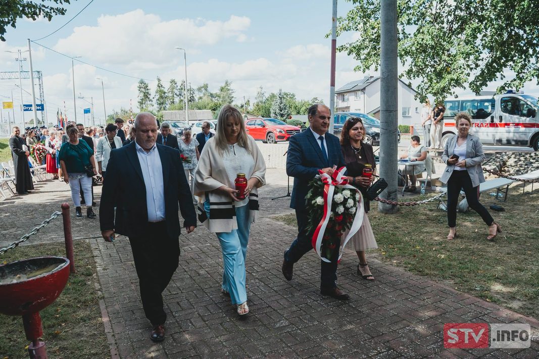 Uczczono pamięć żołnierzy 3. Pułku Piechoty w 87. rocznicę wybuchu II wojny światowej w Drygulcu Uczczono pamięć żołnierzy 3. Pułku Piechoty w 87. rocznicę wybuchu II wojny światowej w Drygulcu