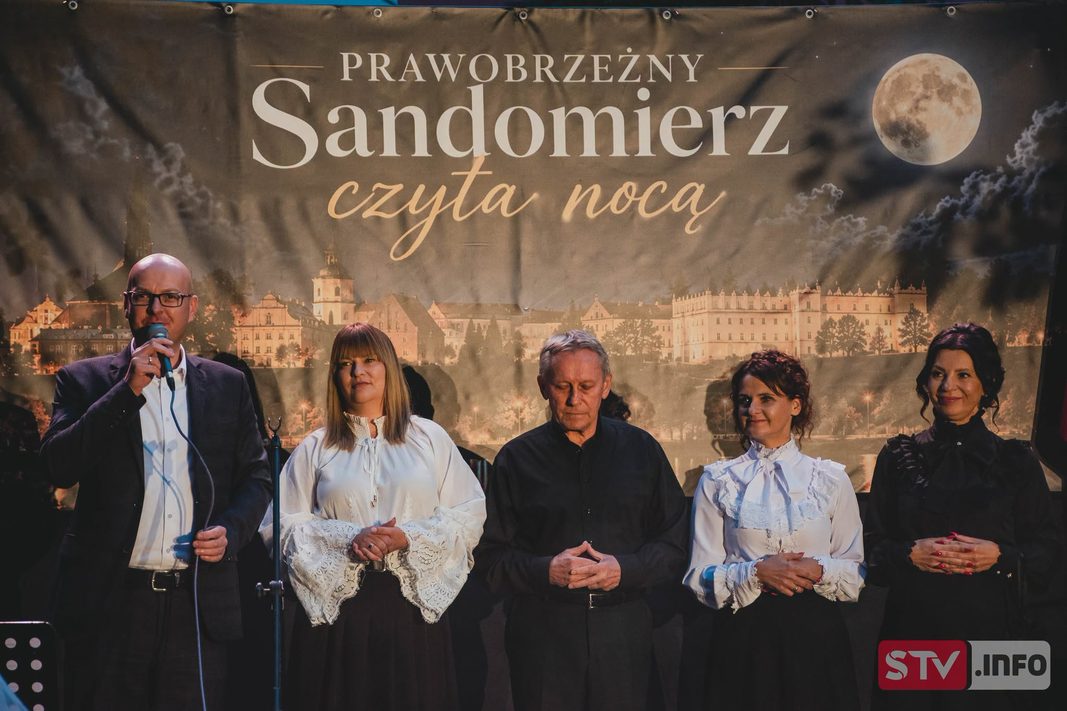 Narodowe Czytanie w Sandomierzu. „Dziady” w Parku Zdrojowym Narodowe Czytanie w Sandomierzu. „Dziady” w Parku Zdrojowym