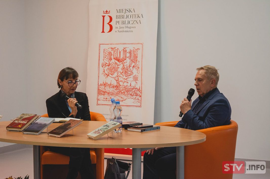 Festiwal Literacki „Generacja Słowa” w Sandomierzu. Spotkanie autorskie z Andrzejem Nowakiem-Arczewskim Festiwal Literacki „Generacja Słowa” w Sandomierzu. Spotkanie autorskie z Andrzejem Nowakiem-Arczewskim