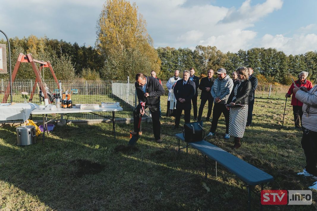 Po latach oczekiwań rusza budowa świetlicy w Ziemblicach. Inwestycję wesprze fundusz sołecki Po latach oczekiwań rusza budowa świetlicy w Ziemblicach. Inwestycję wesprze fundusz sołecki