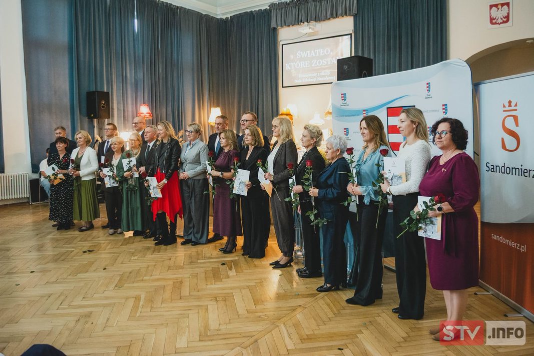 Miejsko-powiatowe obchody Dnia Edukacji Narodowej w Sandomierzu Miejsko-powiatowe obchody Dnia Edukacji Narodowej w Sandomierzu