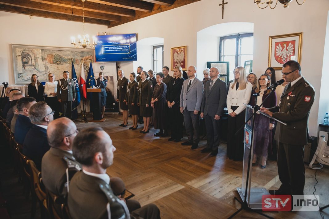 WCR świętowało 70-lecie administracji wojskowej w Sandomierzu WCR świętowało 70-lecie administracji wojskowej w Sandomierzu
